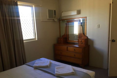 Inland Oasis Motel - Tourism Brisbane 6