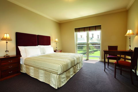 Cleveland Winery - Brisbane Tourism 5