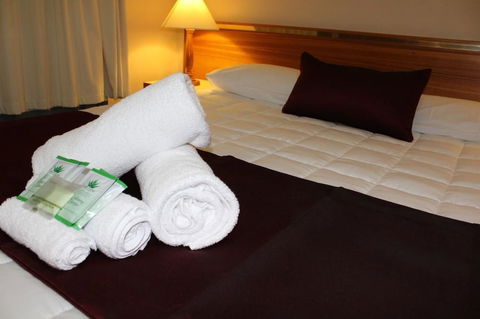 Tabourie Lake Motel - Brisbane 4u 5