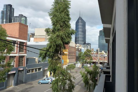Australian Home Away At Market Square Melbourne - Tourism Brisbane 1