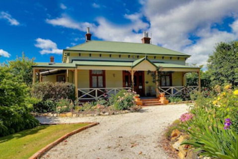 B & B At Winterbrook - Tourism Brisbane 0