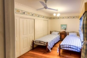 Trawool Cottages & Farmstay - Brisbane Tourism 4