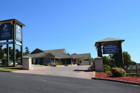 Comfort Inn The Lakes - Tourism Brisbane 0