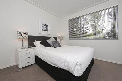 Accommodate Canberra - Glebe Park - Brisbane Tourism 7
