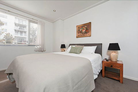 Accommodate Canberra - Glebe Park - Brisbane Tourism 3