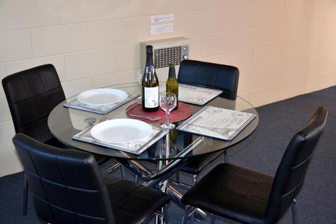 Castaway Holiday Apartments - Brisbane Tourism 3
