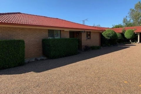 Muswellbrook Motor Inn - Tourism Brisbane 1