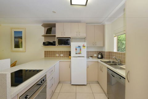 Seascape Holidays- Sands Resort - Tourism Brisbane 3