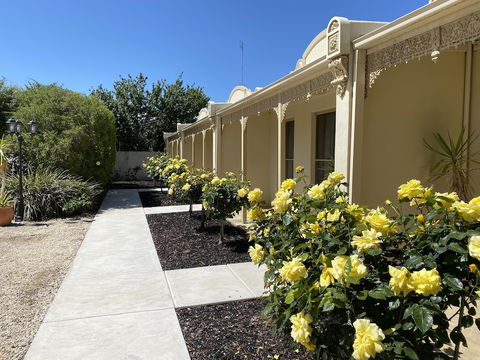 Acacia Terraces - Tourism Brisbane 1