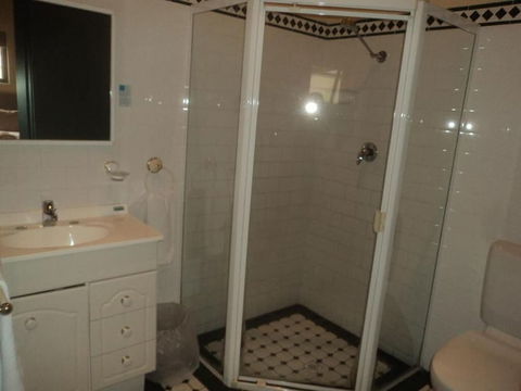 Hahndorf Motel - Brisbane Tourism 5