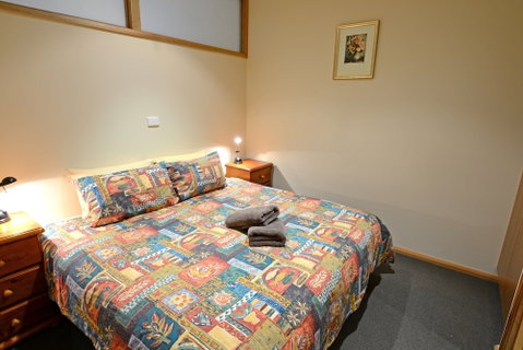 Falls Creek Country Club - Tourism Brisbane 0