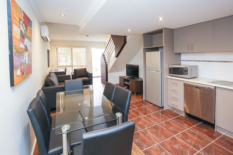 Aquarius Apartments And Cabins - Brisbane Tourism 3