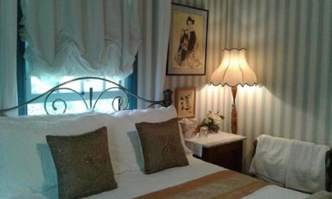 Marys Place B & B - Tourism Brisbane 0