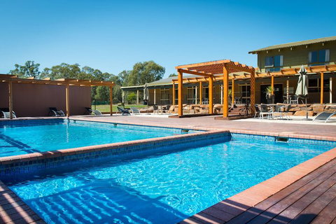 Mansfield Country Resort - Brisbane Tourism 3