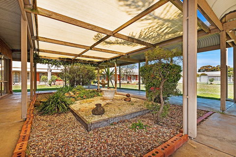 All Rivers Motor Inn - Brisbane Tourism 0