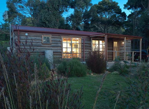 Port Bayou Cottage - Tourism Brisbane 1