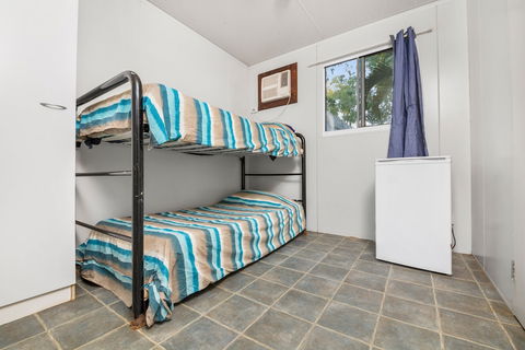 AAOK Lakes Resort & Caravan Park - Brisbane Tourism 3