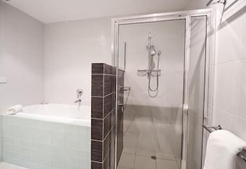 Altitude Apartments - Tourism Brisbane 4