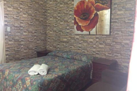 Ayr Max Motel - Brisbane 4u 6