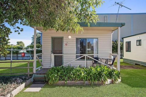 Hamilton Caravan Park - Brisbane Tourism 0