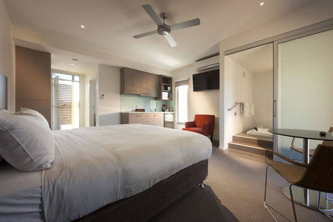 Longview Vineyard - Tourism Brisbane 1