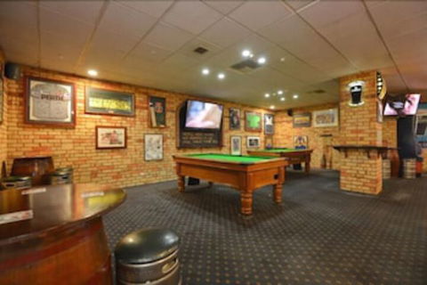 Albion Shamrock Hotel Motel - Tourism Brisbane 3