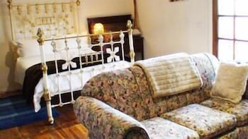 Albury Cottages - Tourism Brisbane 2
