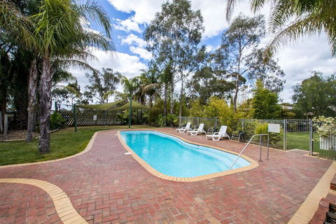 Sportslander Motor Inn - Tourism Brisbane 3