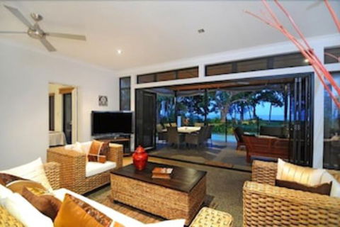 Bramston On The Beach - Tourism Brisbane 5
