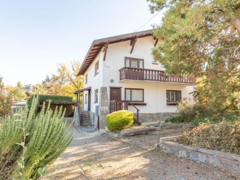 Chalet Rene House - Brisbane Tourism 3