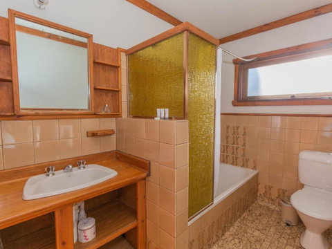 Chalet Rene House - Brisbane Tourism 6