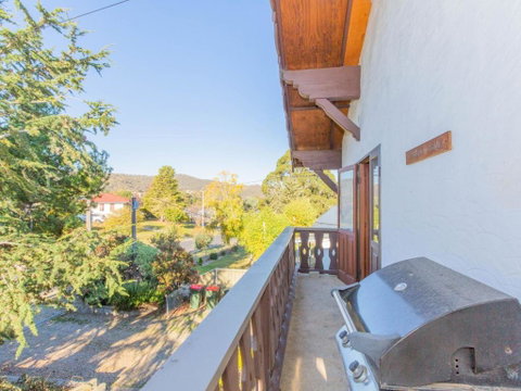 Chalet Rene House - Brisbane Tourism 1