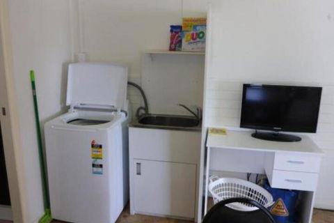 Kennys Cabin - Tourism Brisbane 7
