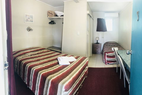 Motel Holliday Kingaroy - Tourism Brisbane 2