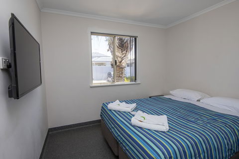 Karrinyup Waters Resort - Tourism Brisbane 4