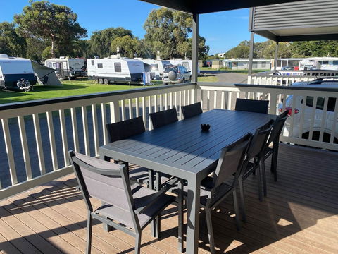 Victor Harbor Holiday & Cabin Park - Brisbane Tourism 3