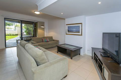 Yallingup Beach Resort - Brisbane Tourism 6