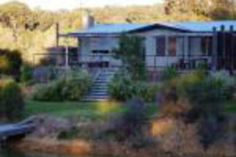 Lavandula Country House - Tourism Brisbane 0
