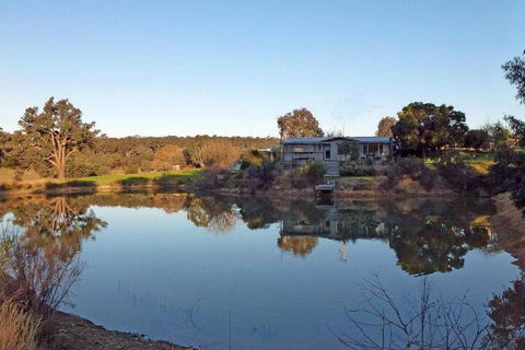 Lavandula Country House - Tourism Brisbane 4