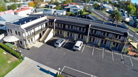 Inverell Terrace Motor Lodge - Brisbane Tourism 0