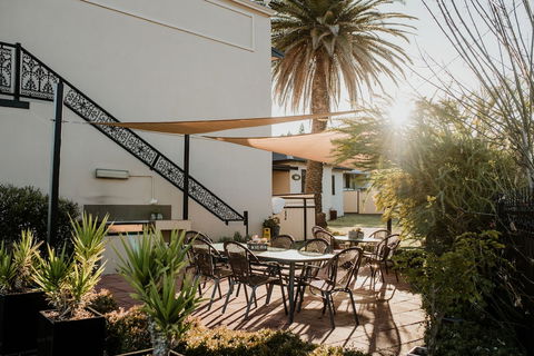 Inverell Terrace Motor Lodge - Brisbane Tourism 2
