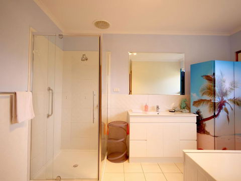 Salty Air Apartments Kingscote Kangaroo Island - Tourism Brisbane 6