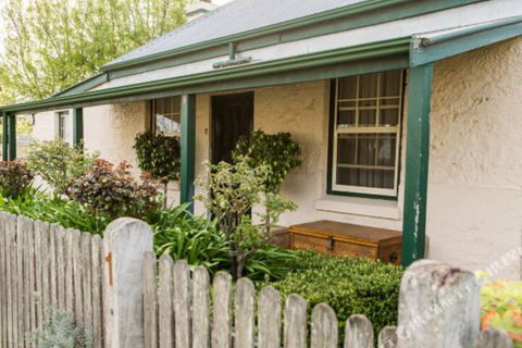 Georgies Cottage - Tourism Brisbane 2