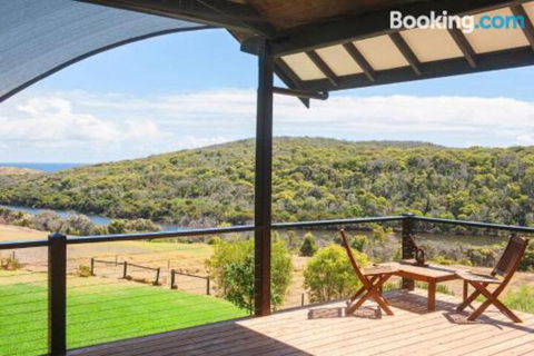 Pearl River Houses - Tourism Brisbane 4