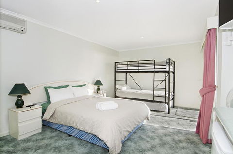 Sand & Foam - Tourism Brisbane 3