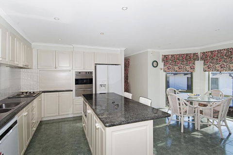 Sand & Foam - Tourism Brisbane 1