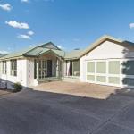 Sand & Foam - Tourism Brisbane 0