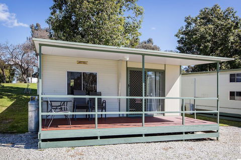 Discovery Parks - Lake Hume, New South Wales - Brisbane Tourism 7