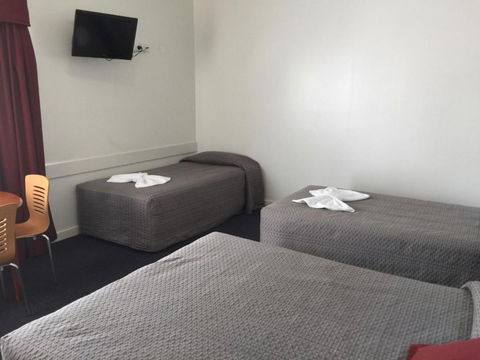 Country Roads Motor Inn Dysart - Brisbane Tourism 4