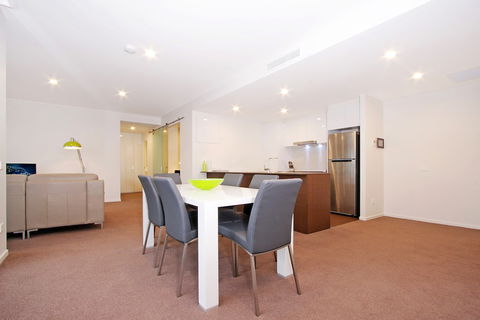 Accommodate Canberra - IQ - Braddon - Tourism Brisbane 6